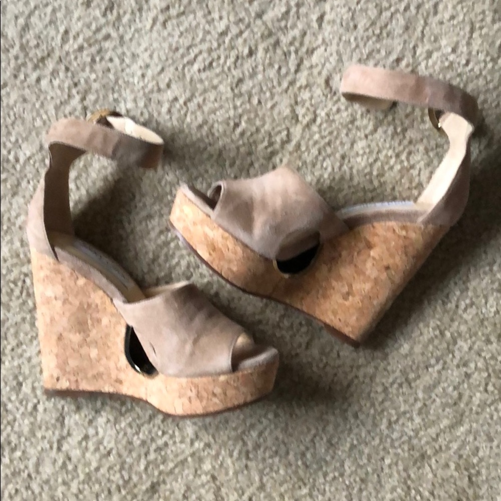FLASH SALE DROP!⬇️ JIMMY CHOO Wedge - Picture 2 of 9